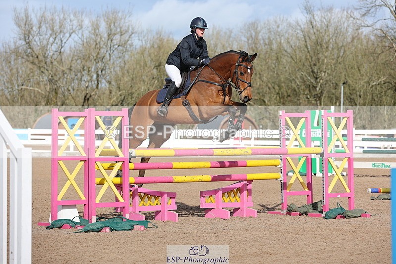 240223A-120114-01042 - Cls 4 Snr 1.05m Open