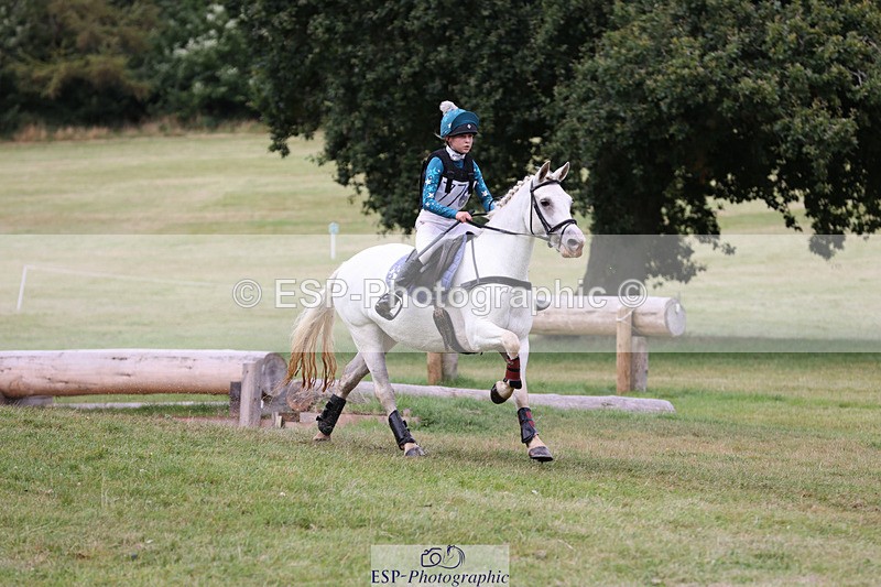 240825X-165736-37836 - 80cm XC 16.30 to 17.30