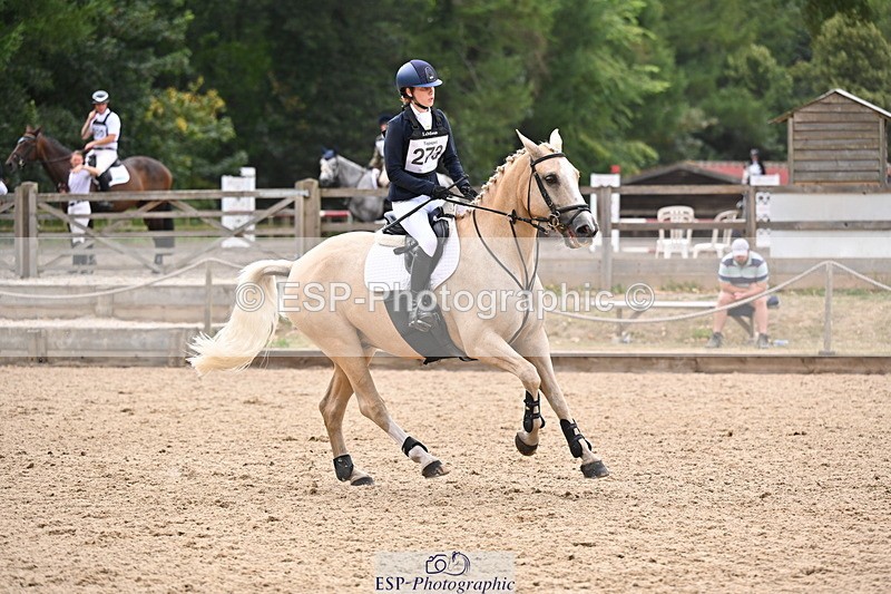 250802A-143705-05947 - F-273-Imogen.Knight-FOURSEASONS.FIRST.EDITION