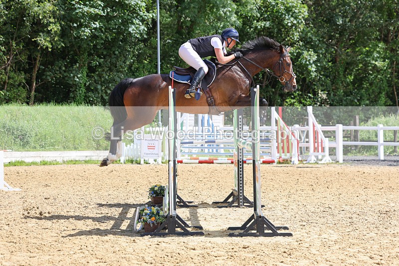3E7A7498 - Class 8: Senior Newcomers/1.10m open