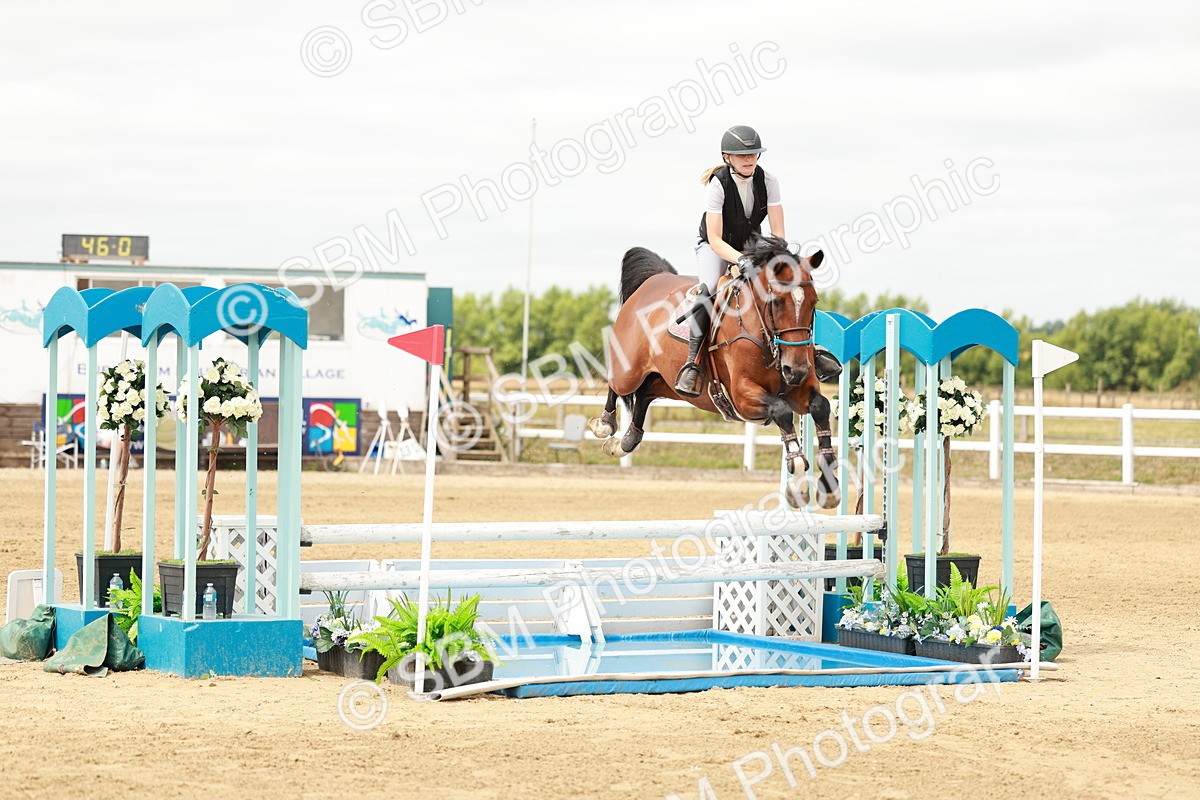 SBM_017376 - Class 21 - Senior Newcomers Championship 2d Rd