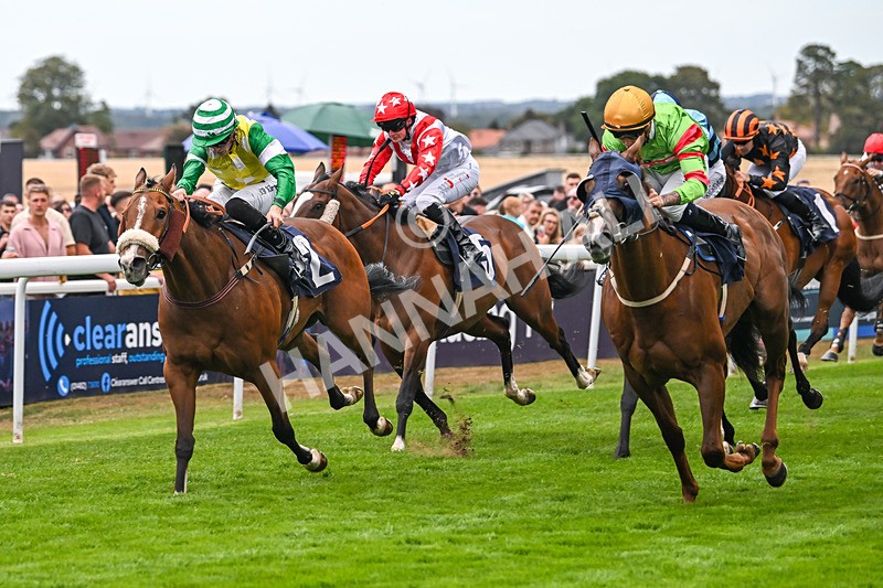 300825-Race 6-Hundred Caps-1805 - Race 6