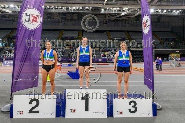 Age26SUN-810901 - Medals