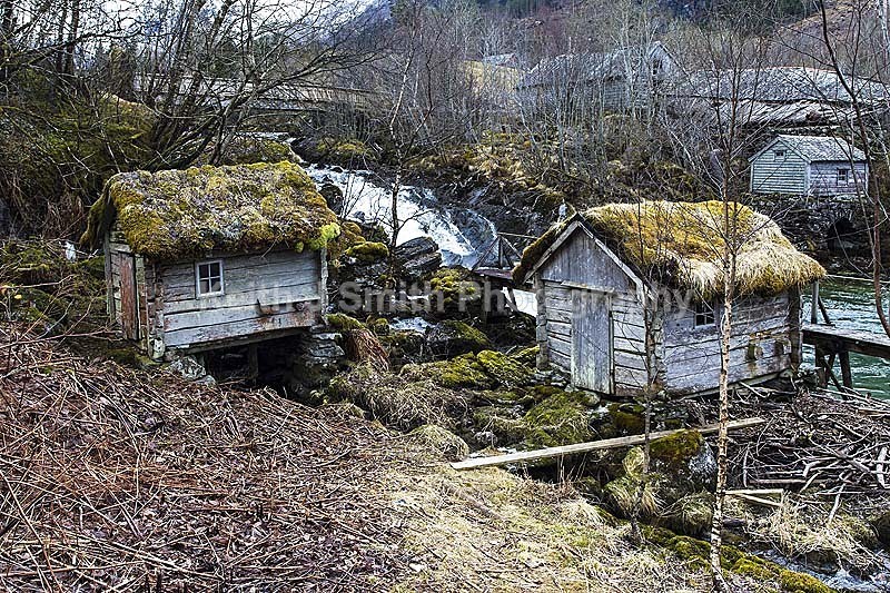 4KJS4251 - Worldwide