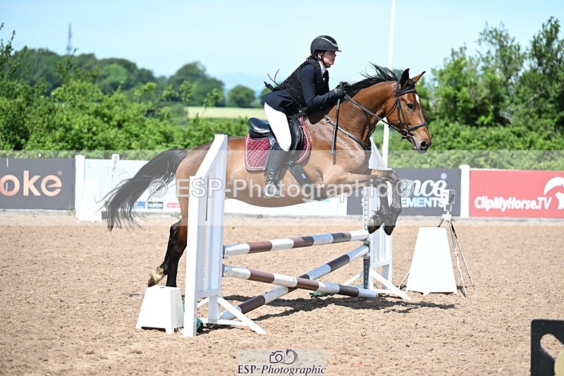 260523-111757-00319 - Cls 16+17 Club and Schools 70cm