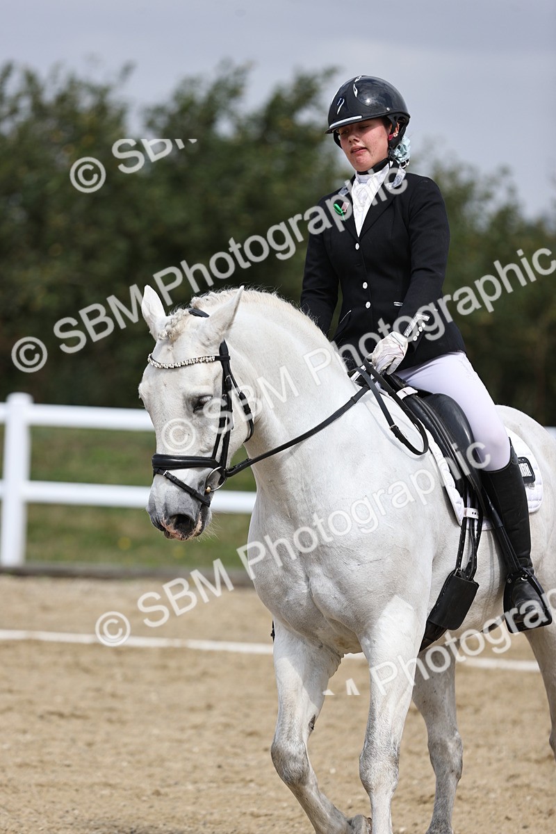 SBM_016823 - Class 14 Novice 23 - 11.53-12.56