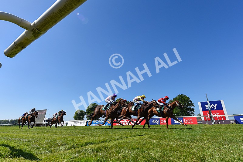 170525-Race 3-Castan-3037 - Race 3