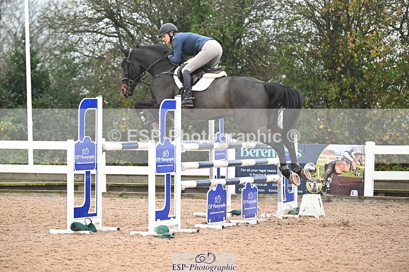 241102A-125345-04665 - SAT Cls 15 Foxhunter and 1.20m Open