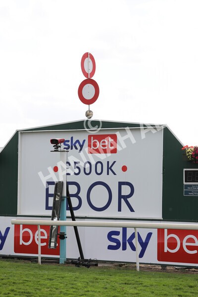 yr20082022r4-183 - Race 4 3.35pm Sky Bet Ebor