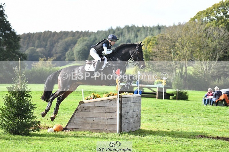 231020-135328-09598 - 108-BELGRAVE.IRENA-Lizzie.Scholefield-XC