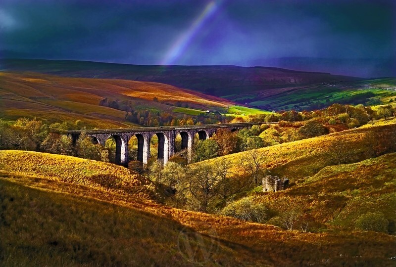 Dent Dale Yorkshire Dales England - Land