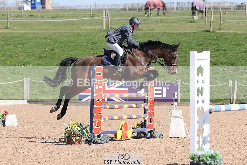 250402-120912-00506 - Cls 4 Newcomers and 1.10m Open