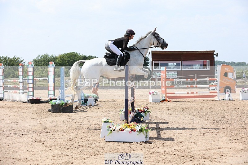 250725-142055-03263 - Cls 3 Snr Foxhunter