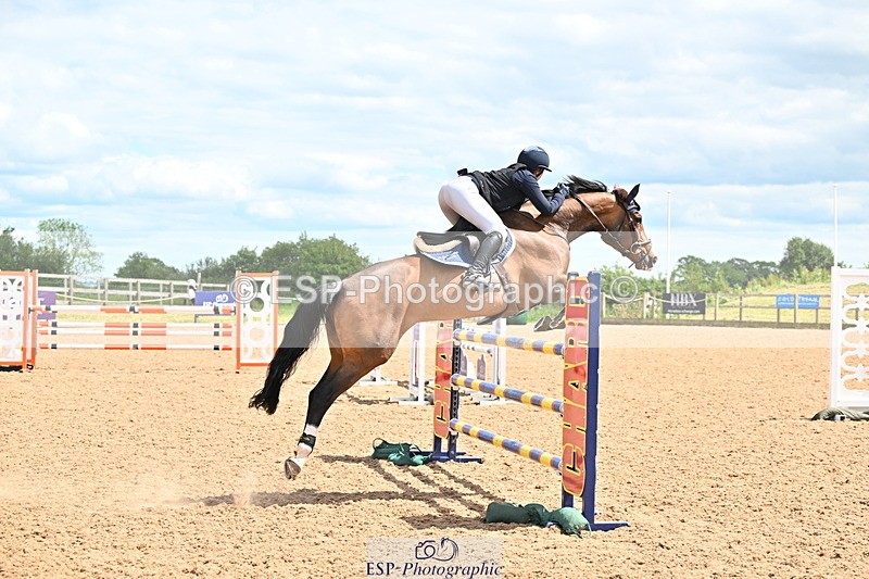 240608A-145303-02836 - Cls 5 Snr Foxhunter and 1.20m Open