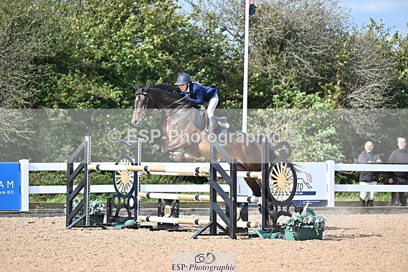 241005A-125518-03838 - SAT Cls 18 1.05m Amateur Jump Off and P