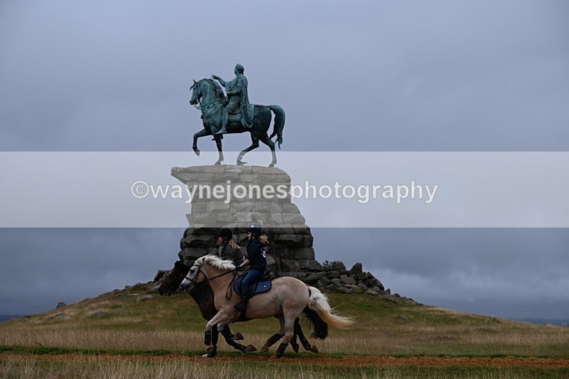 DSC_2637 - Time at Statue 12:34 to 12:56
