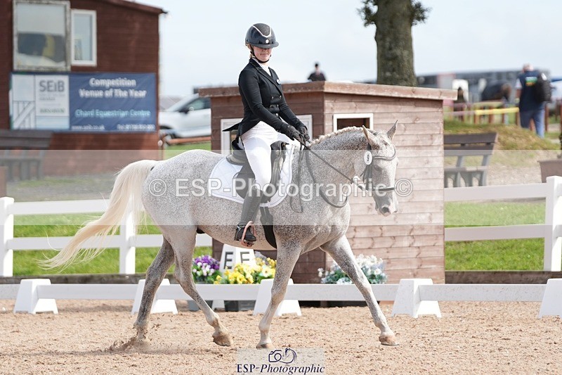 250906-114306-01652 - 009-Terri.EllawayTagula.Passion