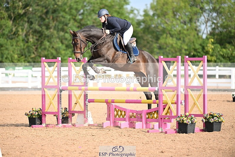 240802A-092206-03364 - Cls 21 A&B Brit Nov & 90cm Open