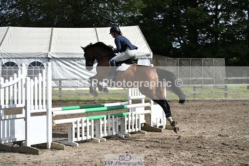 230512-101017-00475 - Cls 10 Snr 85cm Schooling