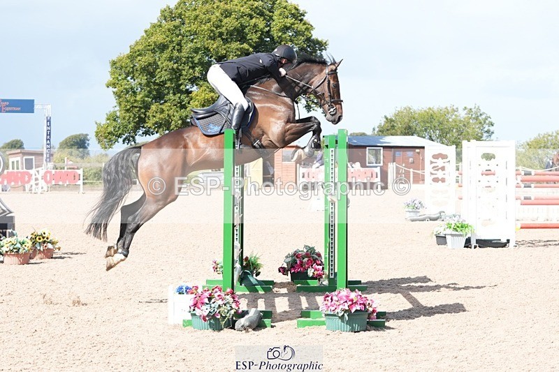 250913-121603-06851 - Cls 15 Snr Foxhunter
