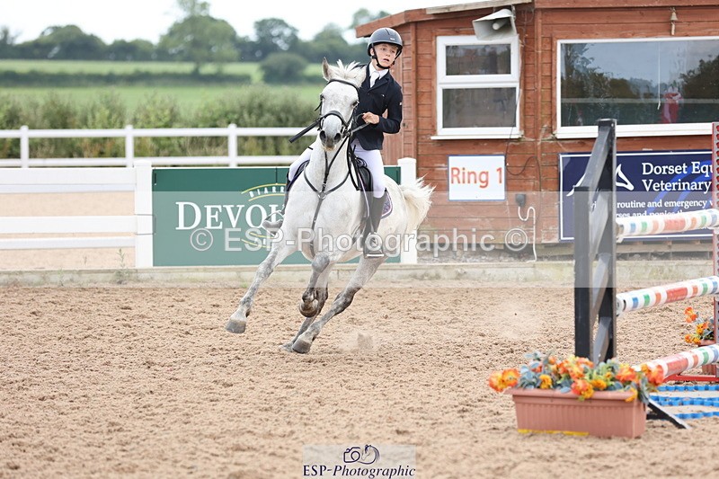 240630A-164507-15333 - Cls 33 Foxhunter and 1.10m Open