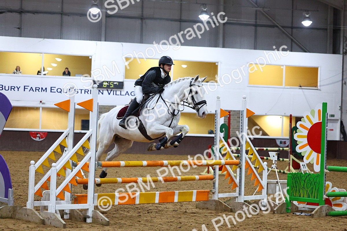 SBM_002860 - Class 6 - Holly & Ivy Stakes - 90cm