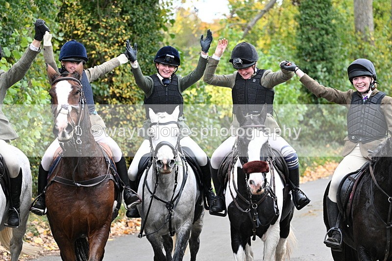 WJ7_7262 - Walk Home..