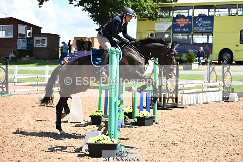 240728A-123103-08538 - Cls 32 85cm Amateur Qualifier