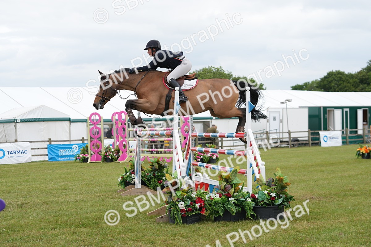 SBM_06447 - Class 202 - National 1.40m Open