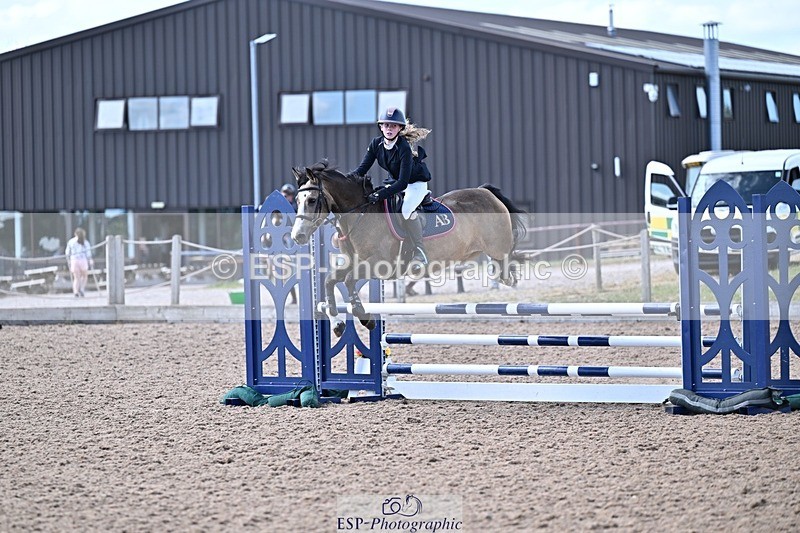 250627-170548-00847 - Cls 6 Stepping Stones 128cm and 138cm