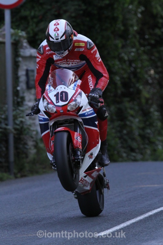 Conor Cummins Honda / Honda Racing - Friday Practice - Solos