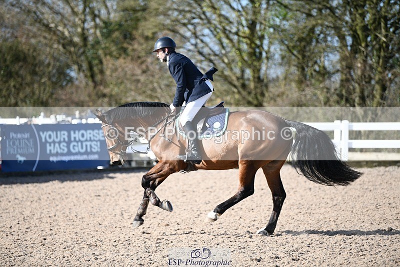 250330-100555-05990 - Cls 32 British Novice and 90cm