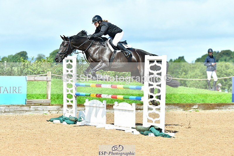 230805A-112731-00300 - Cls 2 Snr Newcomers & 1.10m Open