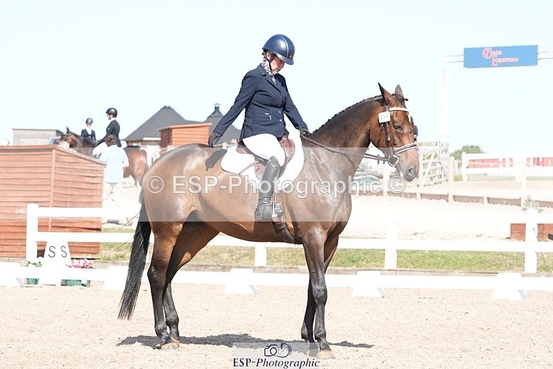 250817-155401-11831 - 204-Lysanne.VaseCafino