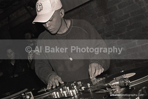 15 - DJ Q Bert @ Sankeys Soap 09.07.02