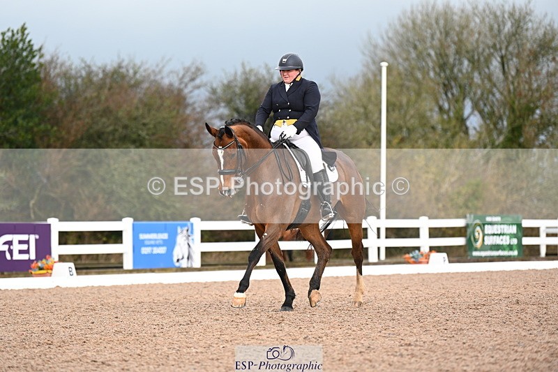 240218A-093802-05164 - 201-Emily.farleigh-Wake.up