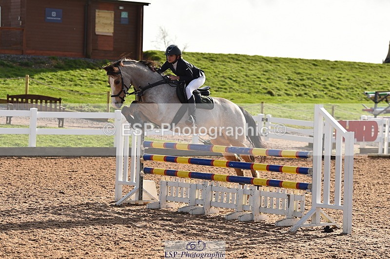 240210A-114004-01008 - Cls 8 Pony Newcomers & 1m Open