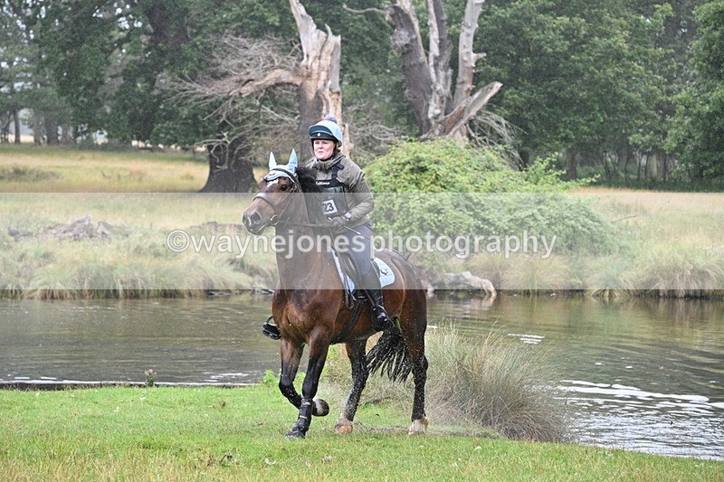 WJ7_9049 - Time at Water 11:53 to 12:23