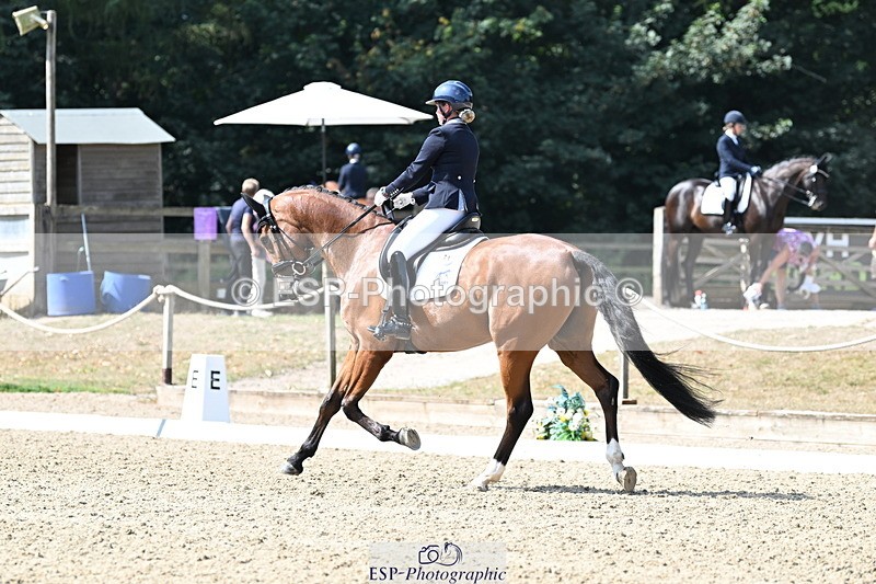 250810A-110628-05718 - 071-Abbie.NewburySeagry.Viceroy