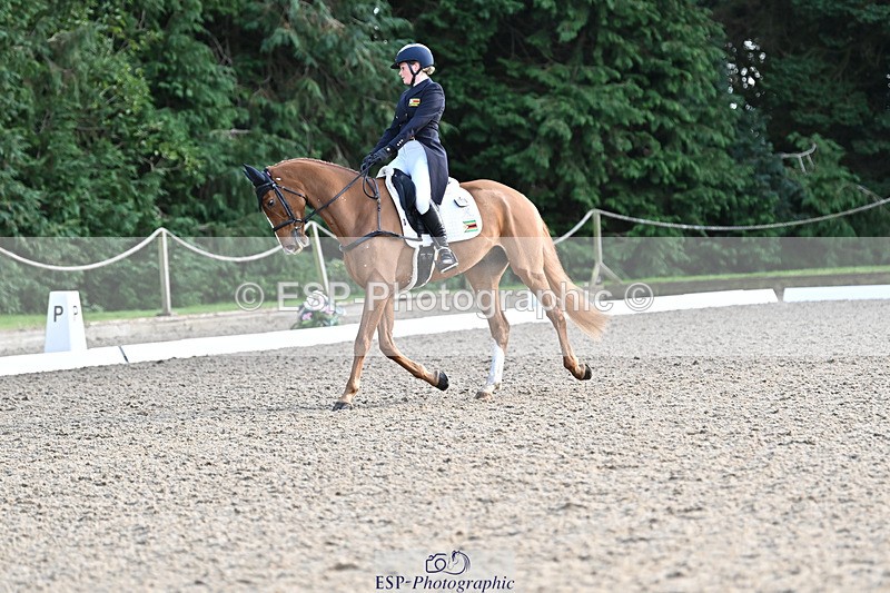 241023-154804-00771 - 010-Julia.Norman-SCOTCH.ON.THE.ROCK'Z