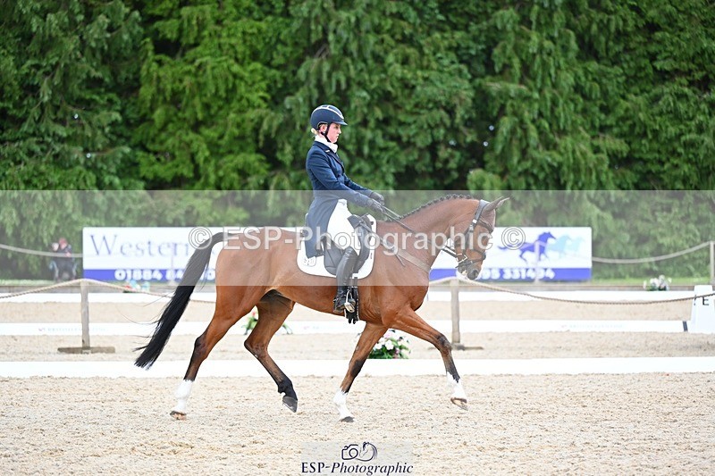 240524-142342-10238 - 531-KUNO_SMH-Isabel_White