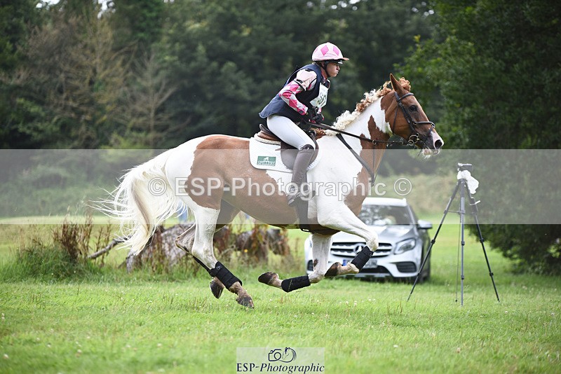 240804-152616-18727 - 657-Althea_Bleekman-SHOVERN_ON_ICE