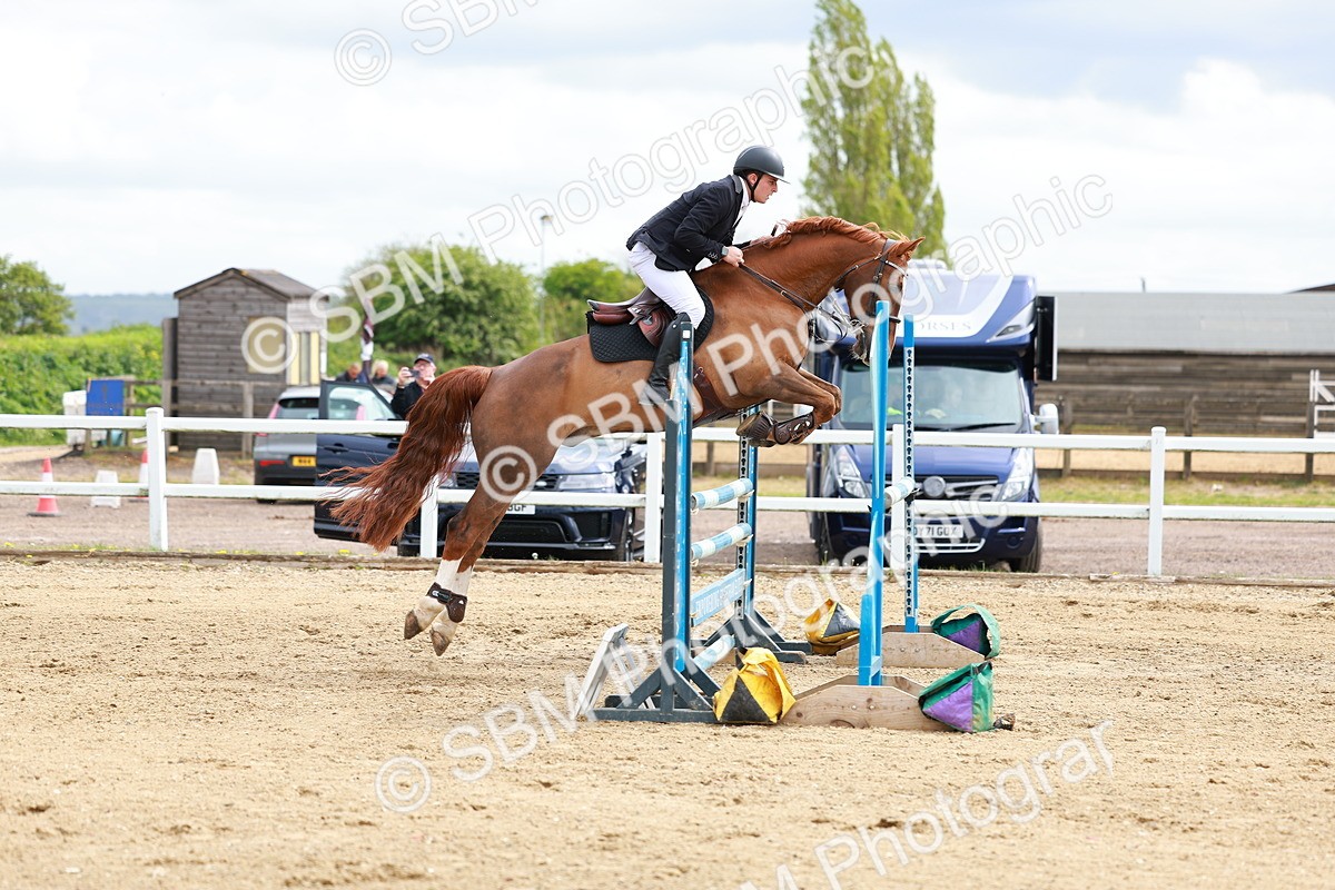 SBM_002469 - Class 10 - Senior Newcomers - 1.10m