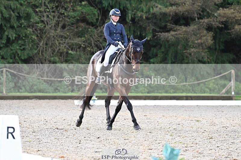 231019-100302-01317 - 030-MONBEG.SHELBY-Kat.Raybould-DR