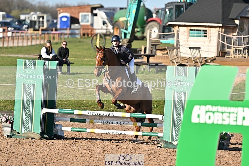 250401-175106-00453 - 80cm Classes