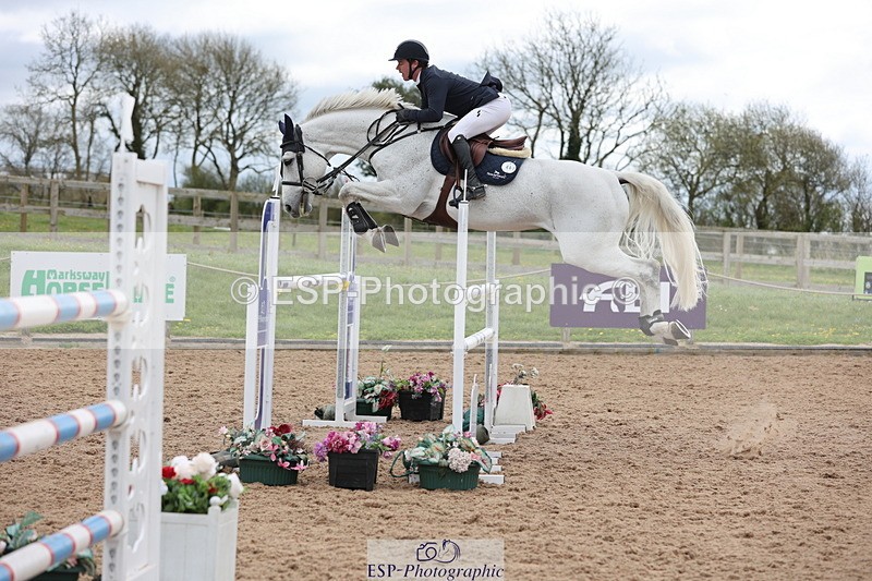 240419A-115246-06870 - Cls 6, 2 Star Medium Tour 1.35m