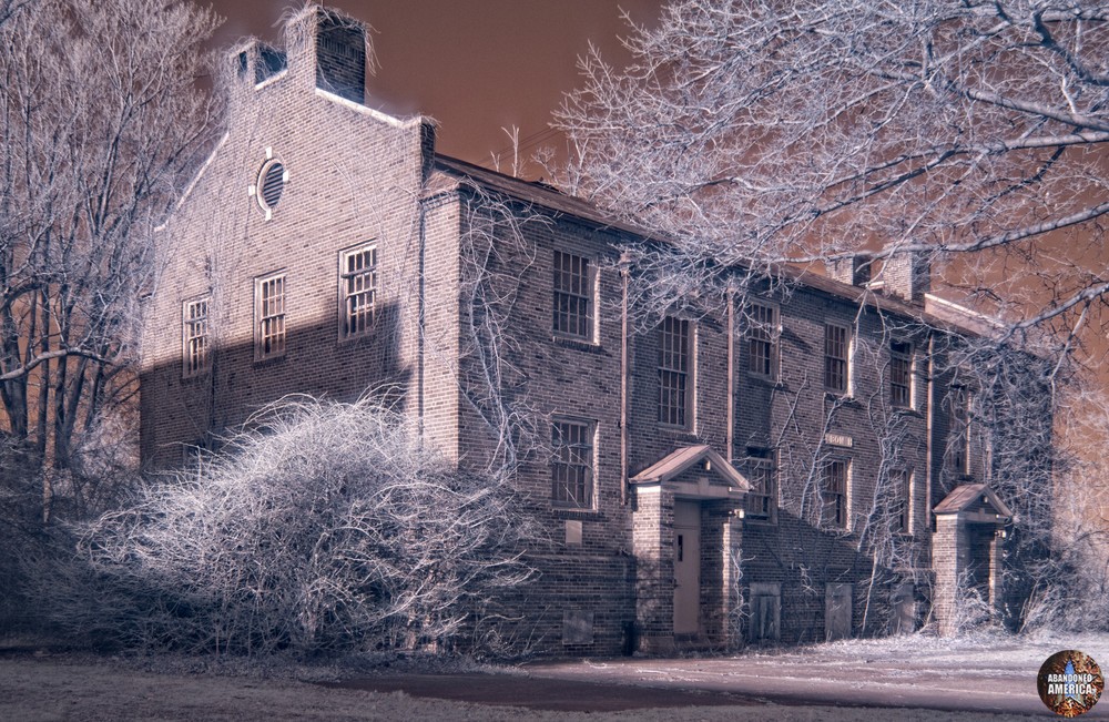 Pennhurst State School (Spring City, PA) | Infrared Audobon Hall - Pennhurst State School and Hospital