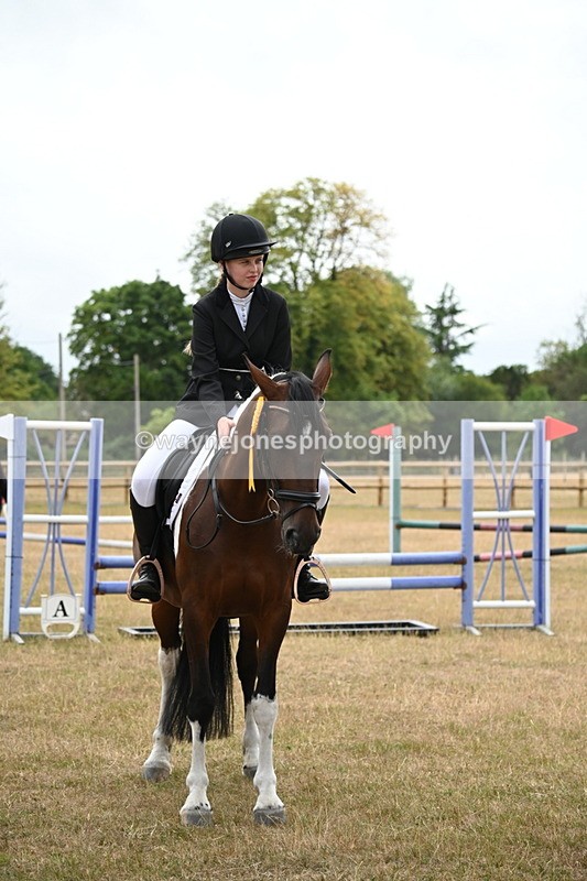 WJ6_1000 - Class 14 Intermediate Jumping 75cm