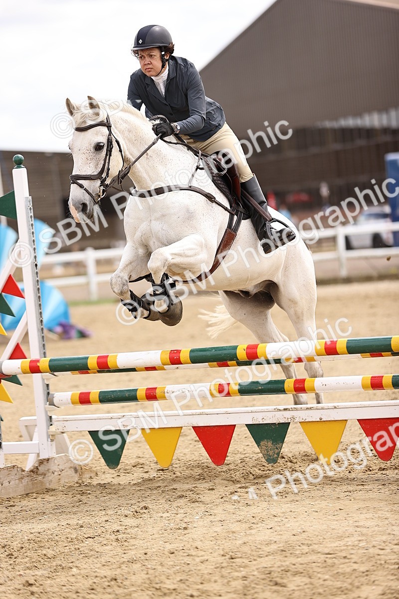 SBM_000002 - Class 3 - 90cm showjumping