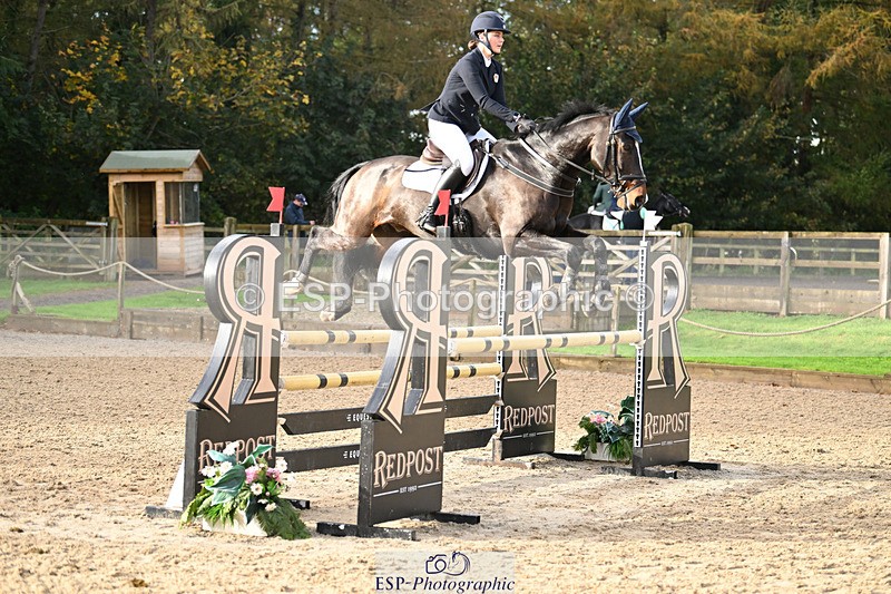 241025-100239-05279 - 130-Imogen.White-BE.TOUCHABLE